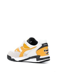 Chaussures de sport blanches Diadora