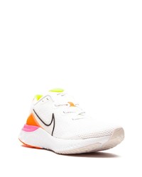 Chaussures de sport blanches Nike