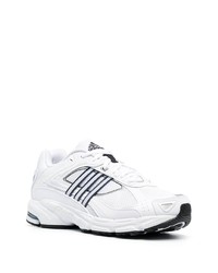 Chaussures de sport blanches adidas