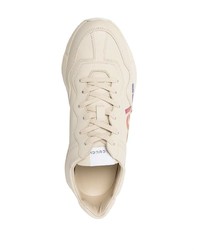 Chaussures de sport blanches Gucci