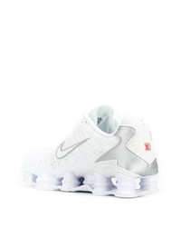 Chaussures de sport blanches Nike