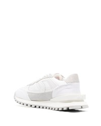 Chaussures de sport blanches Axel Arigato