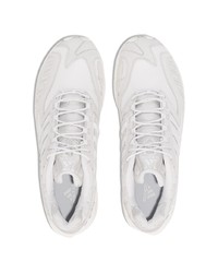 Chaussures de sport blanches adidas