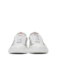 Chaussures de sport blanches Prada