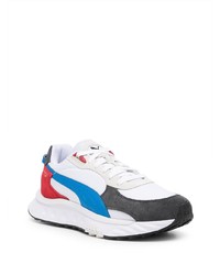 Chaussures de sport blanches Puma