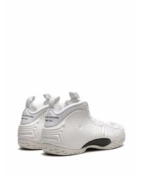 Chaussures de sport blanches Nike