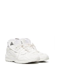 Chaussures de sport blanches Nike