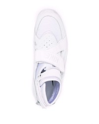 Chaussures de sport blanches Nike