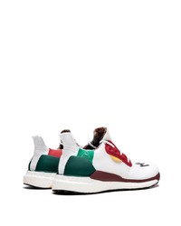 Chaussures de sport blanches Adidas By Pharrell Williams