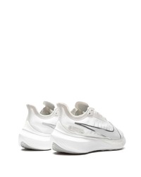 Chaussures de sport blanches Nike