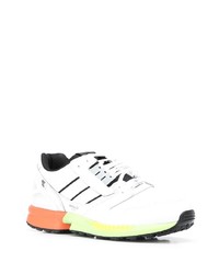 Chaussures de sport blanches adidas