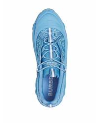 Chaussures de sport bleu clair Burberry