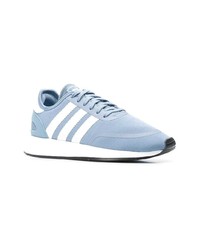 Chaussures de sport bleu clair adidas