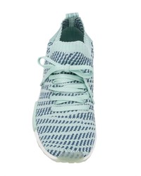 Chaussures de sport bleu clair adidas