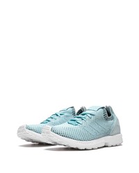 Chaussures de sport bleu clair adidas