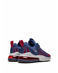 Chaussures de sport bleu et rouge Nike