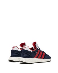 Chaussures de sport bleu et rouge adidas