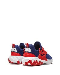 Chaussures de sport bleu et rouge Nike