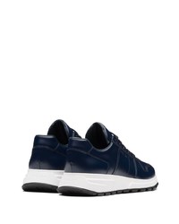 Chaussures de sport bleu marine et blanc Prada