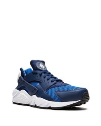 Chaussures de sport bleu marine et blanc Nike