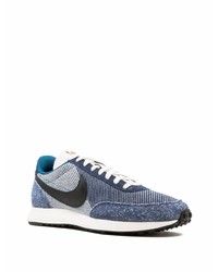 Chaussures de sport bleu marine et blanc Nike