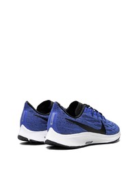 Chaussures de sport bleu marine et blanc Nike