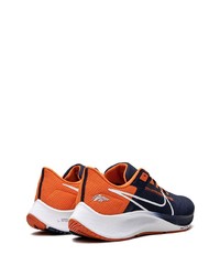 Chaussures de sport bleu marine et blanc Nike