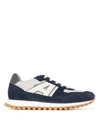 Chaussures de sport bleu marine et blanc Axel Arigato