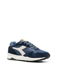 Chaussures de sport bleu marine et blanc Diadora