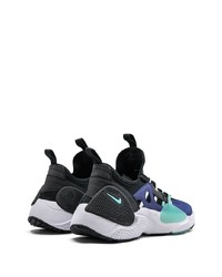 Chaussures de sport bleu marine et blanc Nike