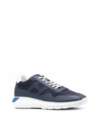 Chaussures de sport bleu marine et blanc Hogan