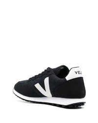 Chaussures de sport bleu marine et blanc Veja