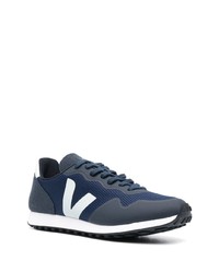 Chaussures de sport bleu marine et blanc Veja