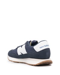 Chaussures de sport bleu marine et blanc New Balance