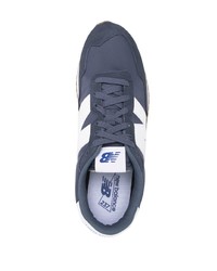 Chaussures de sport bleu marine et blanc New Balance