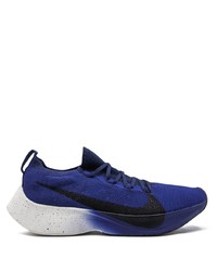 Chaussures de sport bleu marine et blanc Nike