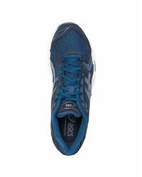 Chaussures de sport bleu marine et blanc Asics