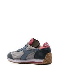 Chaussures de sport bleu marine et blanc Diadora