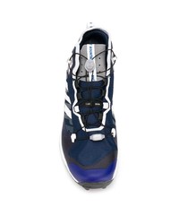 Chaussures de sport bleu marine et blanc Adidas By White Mountaineering
