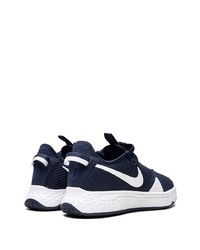 Chaussures de sport bleu marine et blanc Nike