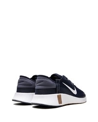 Chaussures de sport bleu marine et blanc Nike