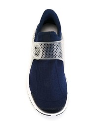 Chaussures de sport bleu marine et blanc Nike