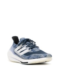 Chaussures de sport bleu marine et blanc adidas