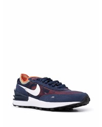 Chaussures de sport bleu marine et blanc Nike