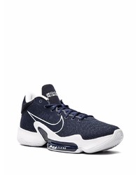 Chaussures de sport bleu marine et blanc Nike