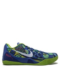 Chaussures de sport bleu marine et vert Nike