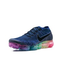 Chaussures de sport bleu marine Nike