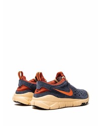 Chaussures de sport bleu marine Nike