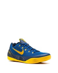 Chaussures de sport bleu marine Nike