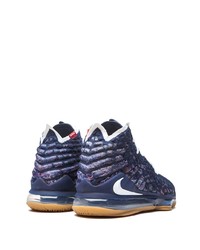 Chaussures de sport bleu marine Nike